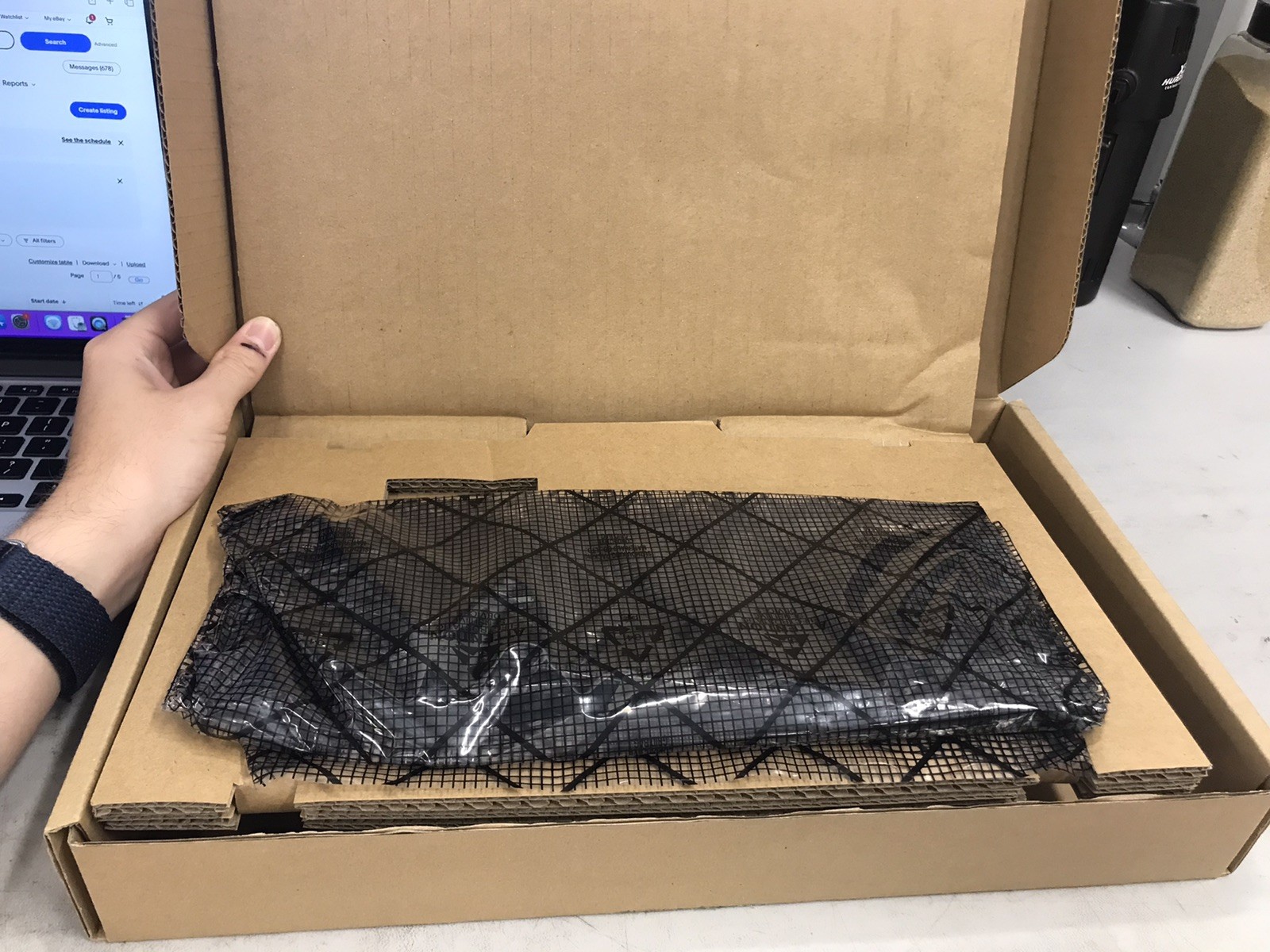 Open Box OEM Apple MacBook Air 11″ A1465 2013-2015 BATTERY P/N 661-04569