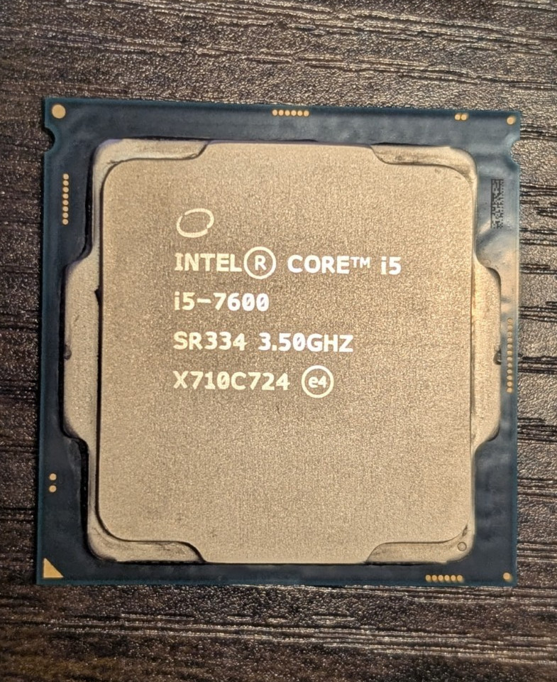 7th Gen Intel Core i5-7600 CPU 3.5 GHz (Turbo 4.1 GHz) 4-Core 6M LGA-1151 SR334