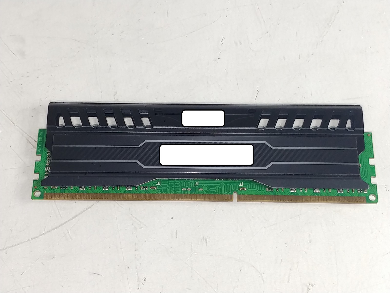 Mixed Brand 8 GB PC3-12800 (DDR3-1600) 2Rx8 DDR3 Shielded Desktop RAM