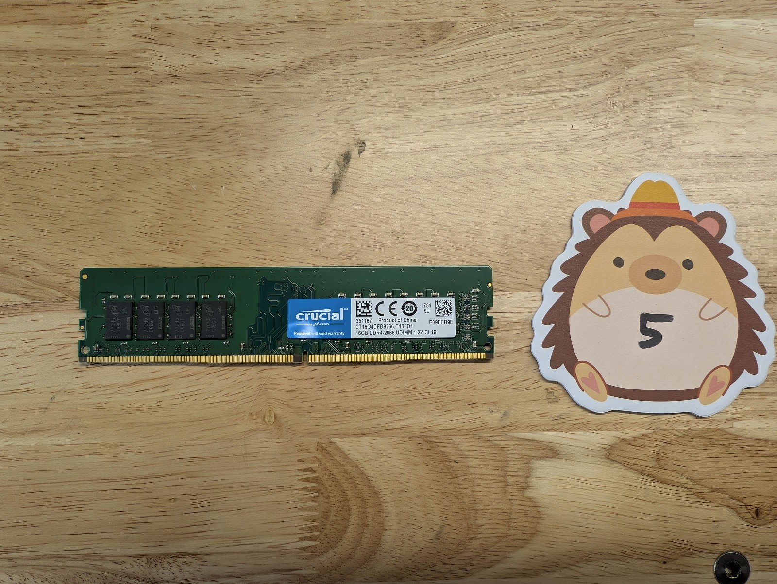 Crucial 16GB DDR4-2666 CL19 288-Pin UDIMM Desktop Memory CT16G4DFD8266
