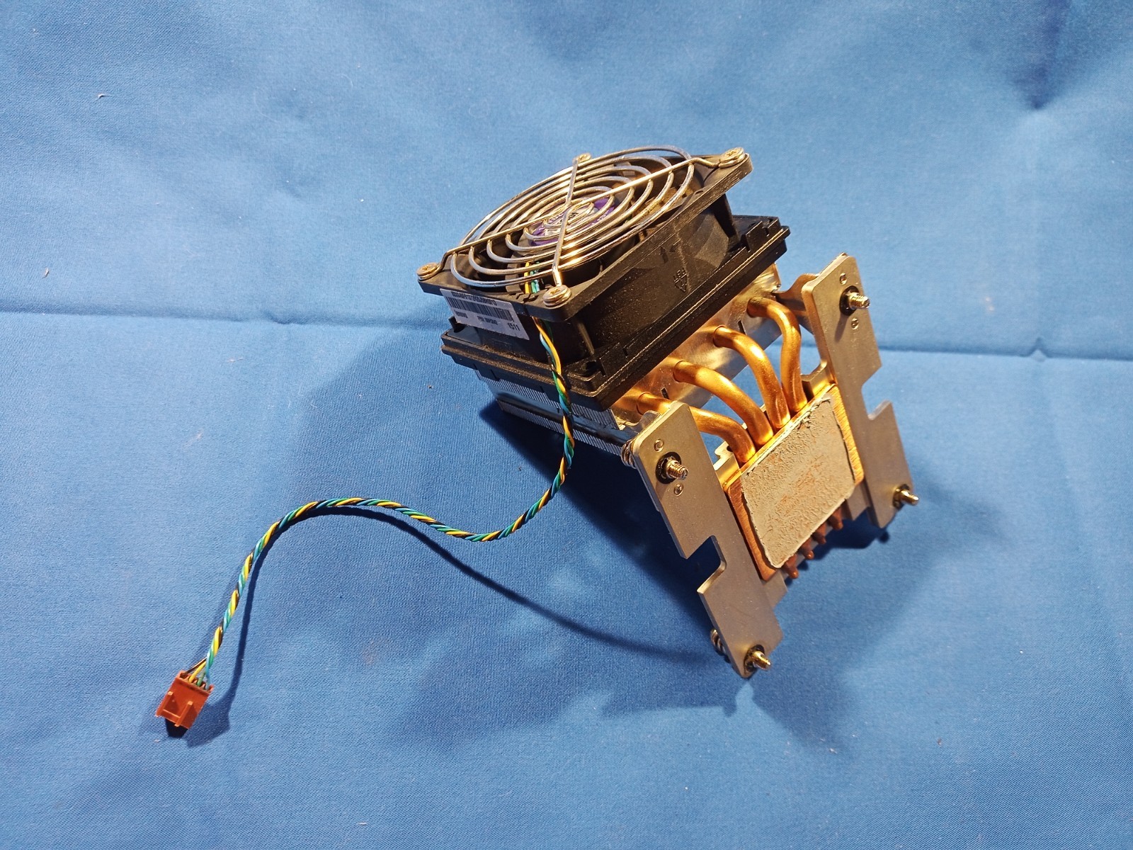 Random CPU Cooling computer fan USED, still works fine just a lil’ dusty