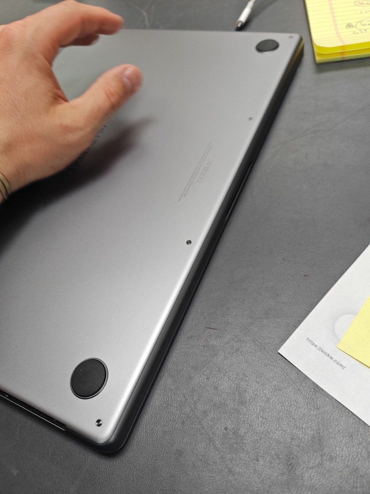 Parts REPAIR Apple Macbook Pro A2485 EMC 3651 AS-IS For Parts Non-Functional