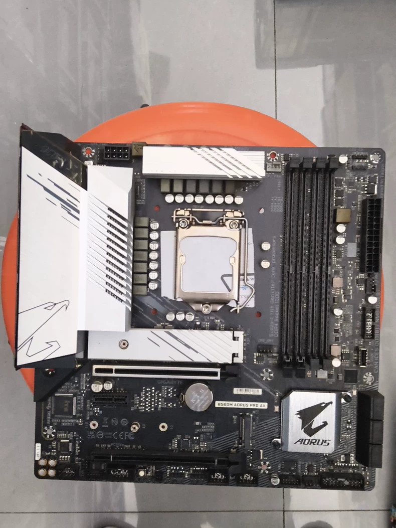 GIGABYTE B560M AORUS PRO AX LGA 1200 Intel B560 Micro ATX Intel Motherboard