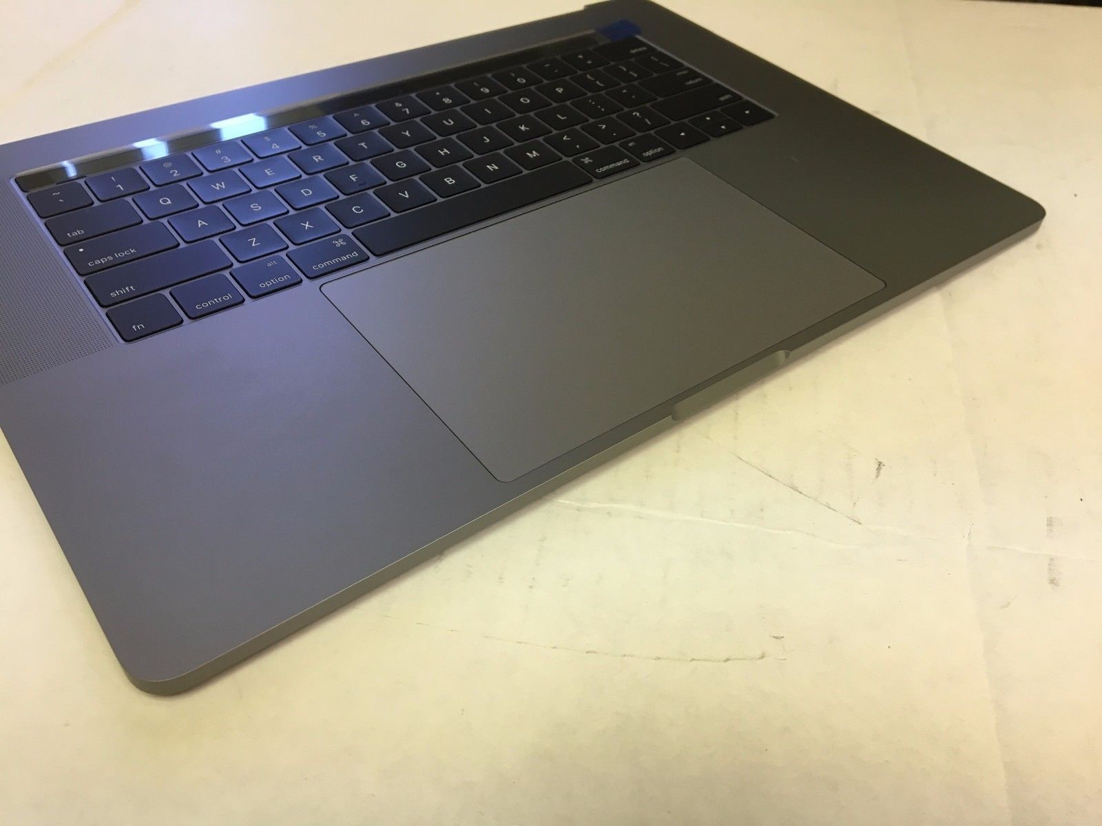Grade A A1707 2016 2017 MacBook Pro 15″ Space Gray Top case Palmrest Keyboard US