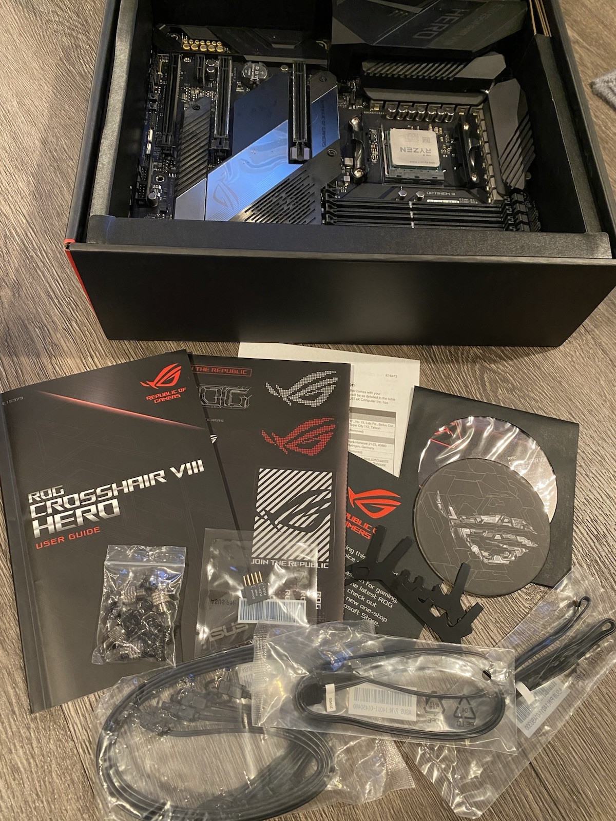 (Motherboard & CPU Combo!) ASUS ROG Crosshair VIII Hero + AMD Ryzen 9 5900x CPU