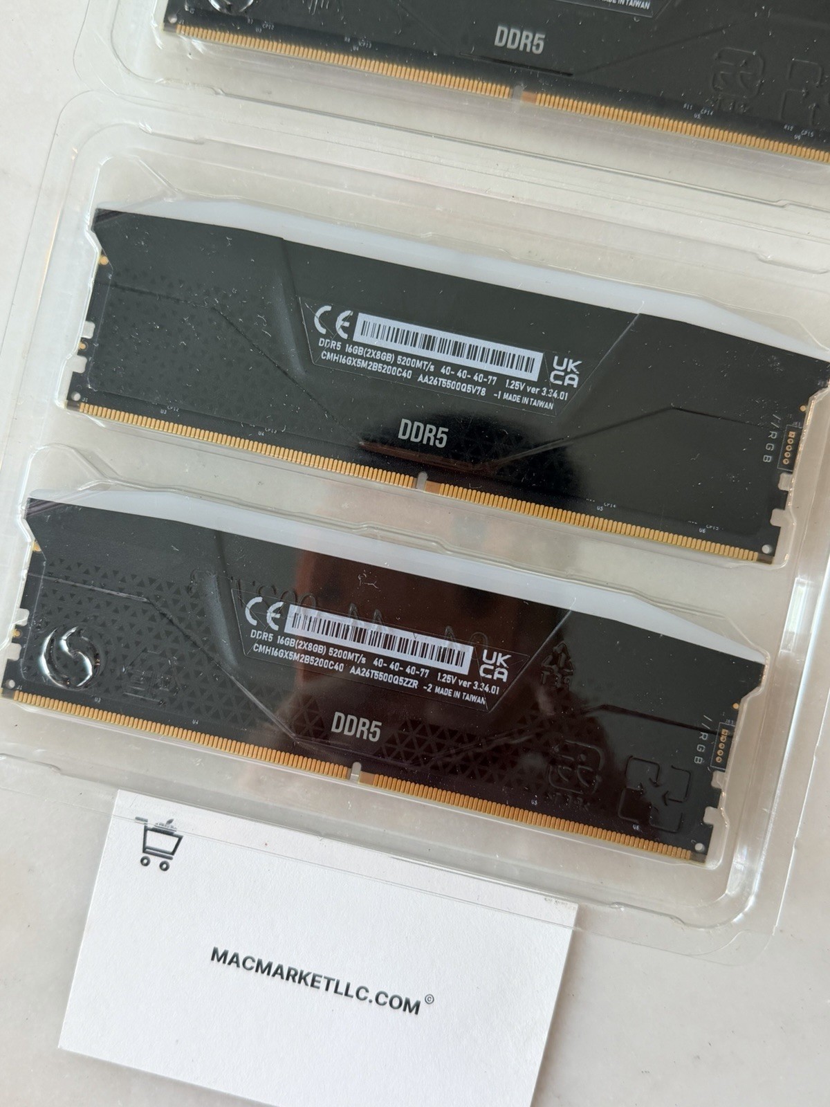 CORSAIR CMH16GX5M2B5200C40 Vengeance RGB DDR5 Memory Modules 16GB (2x 8GB) DDR5