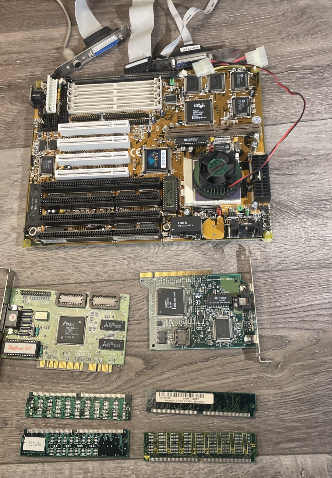UNTESTED Gold SOYO SY-4SAW2 Intel 486 Motherboard Combo Trident Daytona 64T PCI