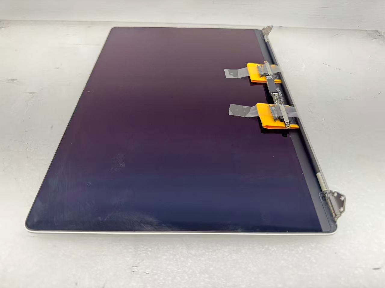 Genuine Apple MacBook Pro A1990 2018 2019 15″ LCD LED Screen Assembly
