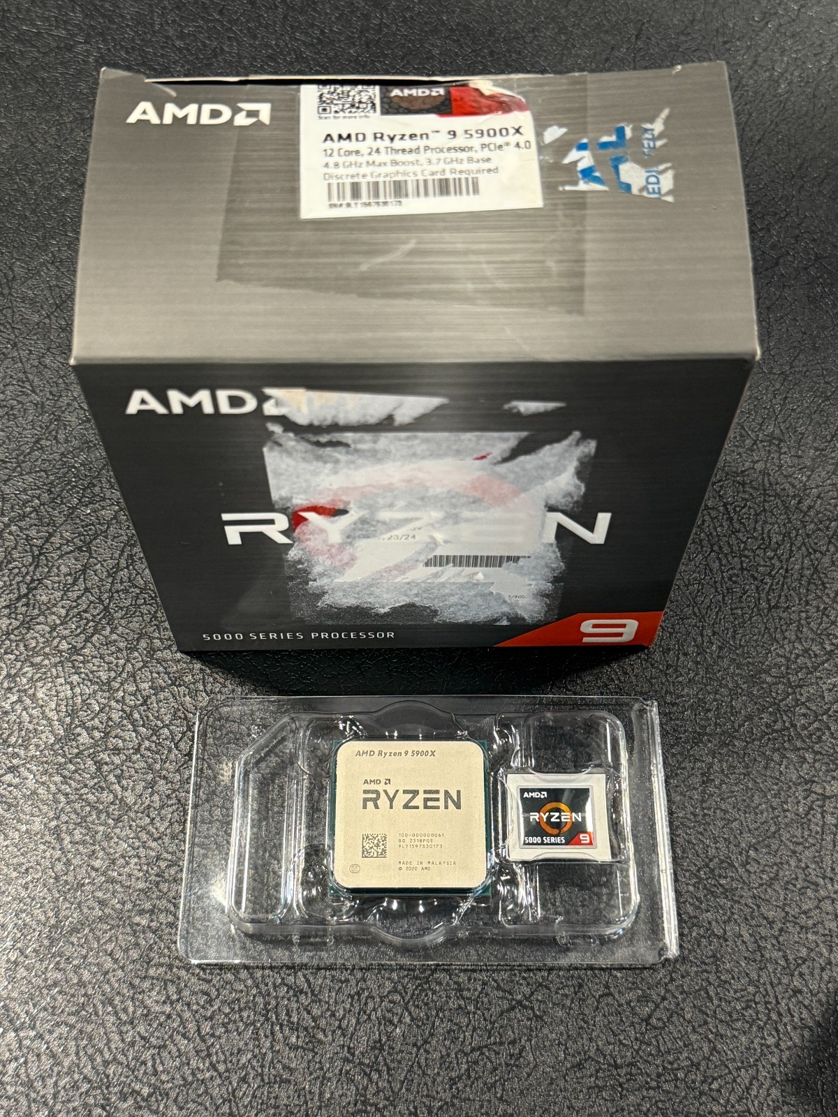 AMD Ryzen 9 5900X Desktop Processor (4.8GHz, 12 Cores, AM4 CPU) 100-000000061