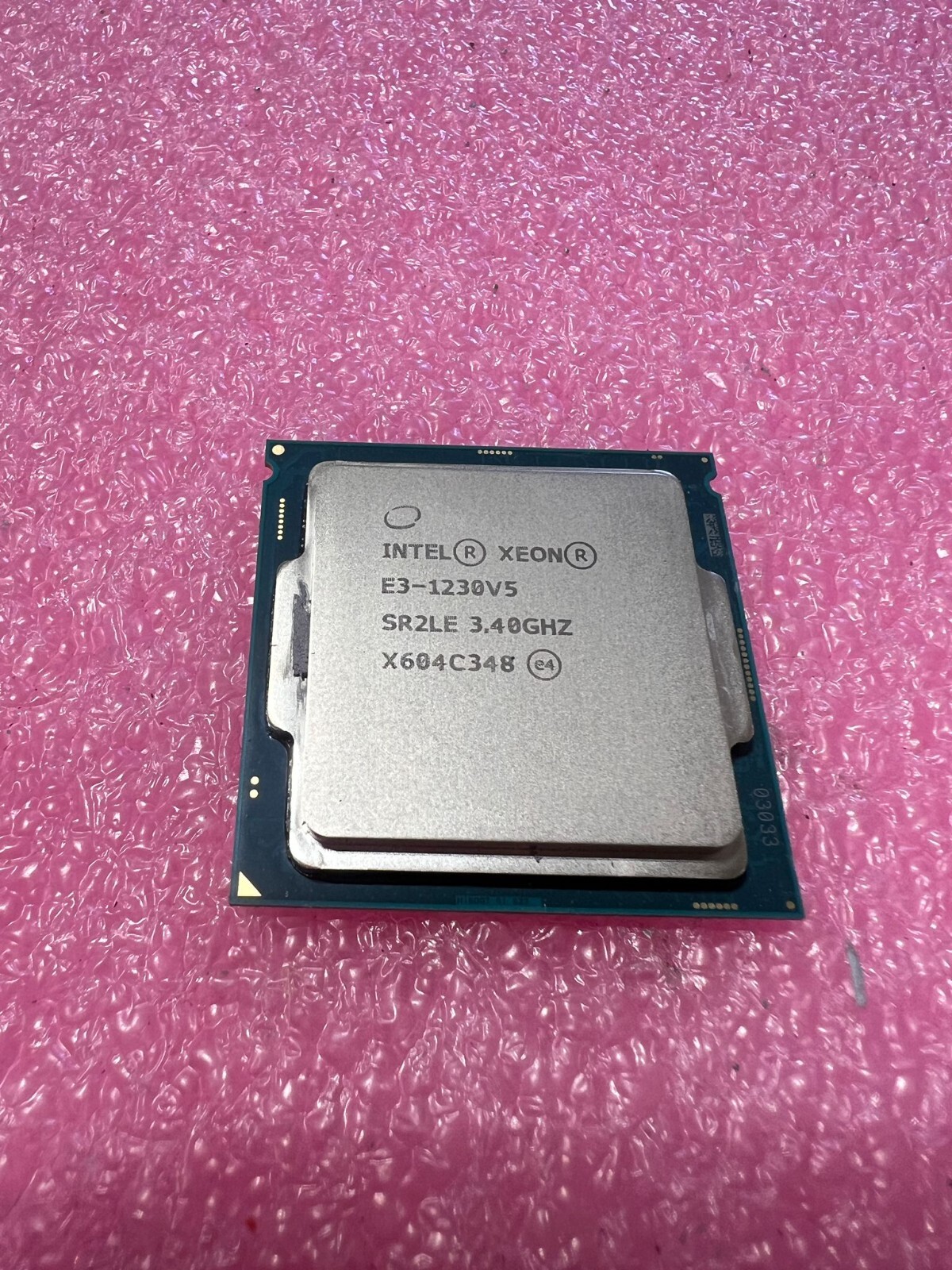 Intel Xeon E3-1230 V5 CPU 3.4 GHz 4-Core LGA-1151 Server Workstation SR2LE 80W